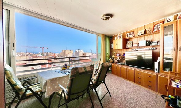 Revente - Apartment -
Torrevieja - La Mata