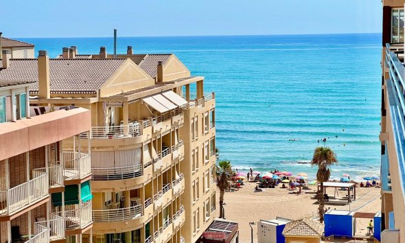 Revente - Apartment -
Torrevieja - La Mata