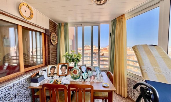 Revente - Apartment -
Torrevieja - La Mata