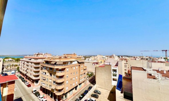 Revente - Apartment -
Torrevieja - La Mata