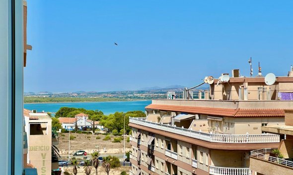 Revente - Apartment -
Torrevieja - La Mata