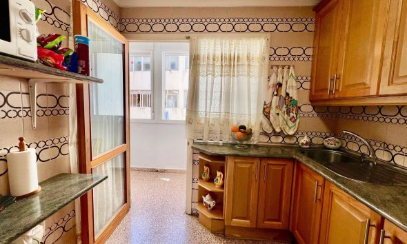 Revente - Apartment -
Torrevieja - La Mata