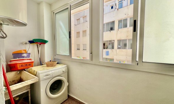 Revente - Apartment -
Torrevieja - La Mata