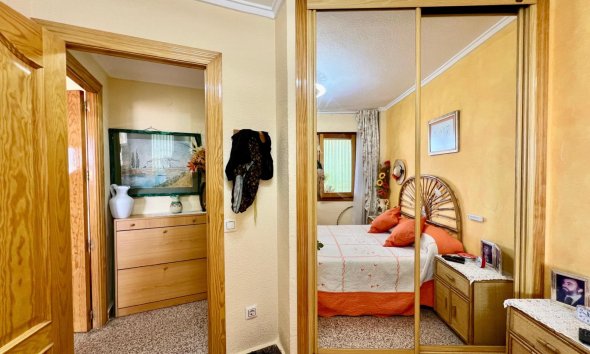 Revente - Apartment -
Torrevieja - La Mata