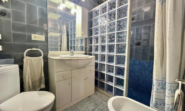 Revente - Apartment -
Torrevieja - Centro