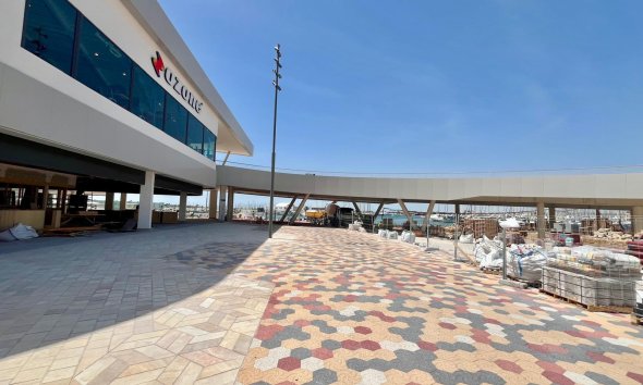 Revente - Apartment -
Torrevieja - Centro