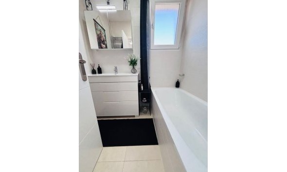 Revente - Town House -
Villamartin - Costa Blanca
