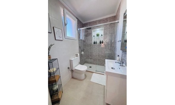 Revente - Town House -
Villamartin - Costa Blanca