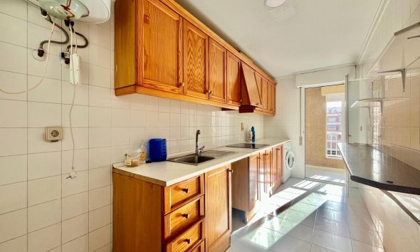 Resale - Apartment -
Torrevieja
