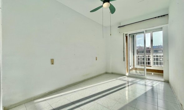 Resale - Apartment -
Torrevieja