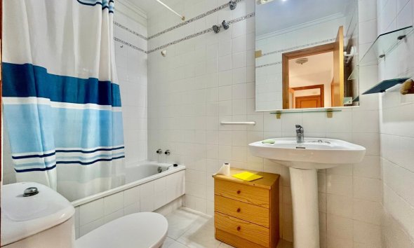 Resale - Apartment -
Torrevieja