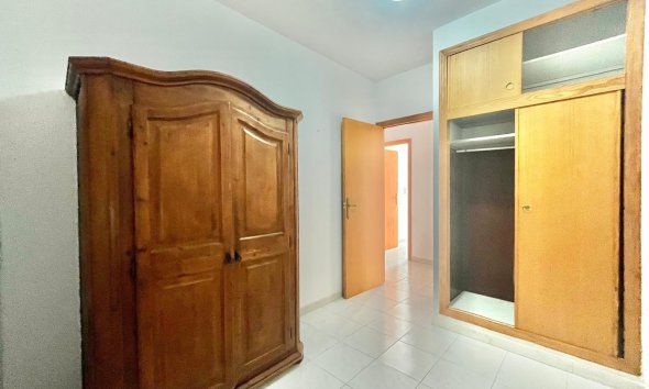 Resale - Apartment -
Torrevieja