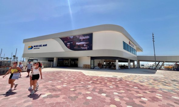 Resale - Apartment -
Torrevieja