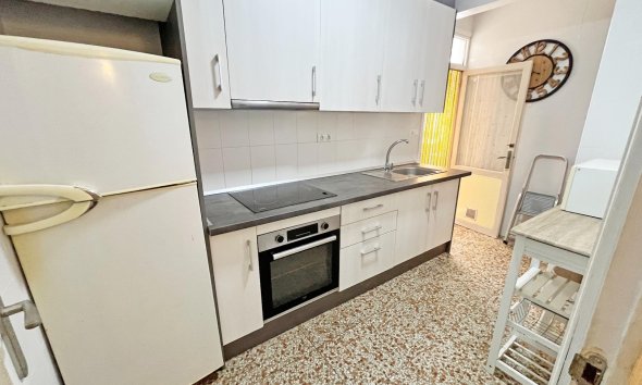 Revente - Apartment -
Guardamar del Segura - Centro