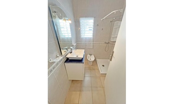 Revente - Apartment -
Guardamar del Segura - Centro
