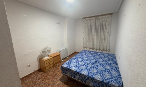 Revente - Apartment -
Torrevieja - Punta Prima
