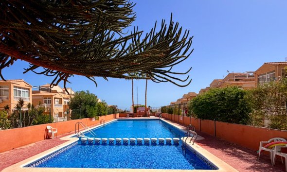 Revente - Attique -
Orihuela Costa - La Ciñuelica - Villa Rosa