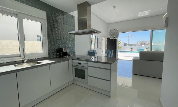 Nouvelle construction - Villa -
Rafal - polideportivo
