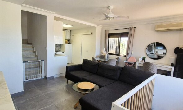 Revente - Villa -
Orihuela Costa - Costa Blanca