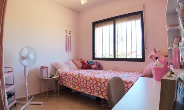 Revente - Villa -
Orihuela Costa - Costa Blanca