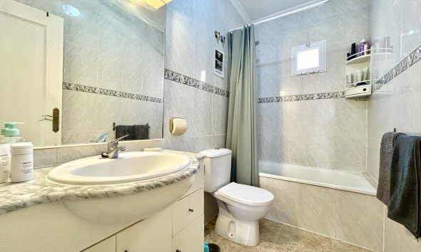 Revente - Town House -
La Zenia - Costa Blanca