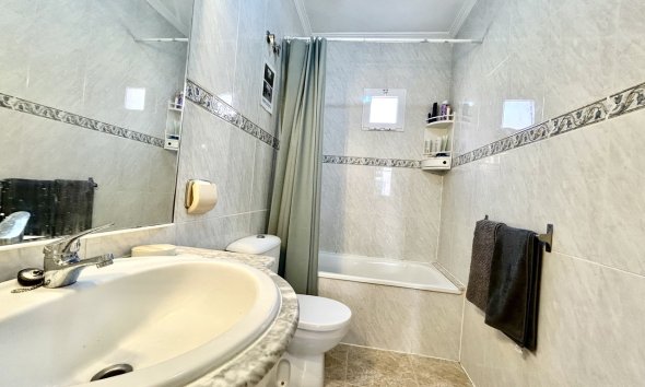 Revente - Town House -
La Zenia - Costa Blanca