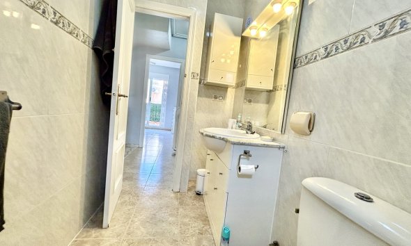 Revente - Town House -
La Zenia - Costa Blanca
