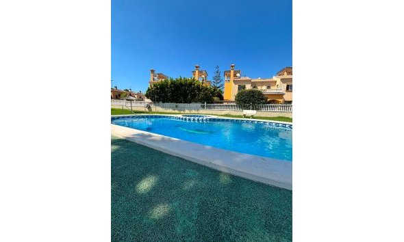 Revente - Villa -
Orihuela Costa - Lomas de Cabo Roig