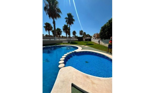 Revente - Villa -
Orihuela Costa - Lomas de Cabo Roig