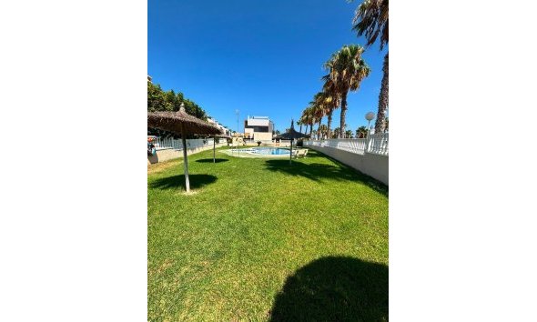 Revente - Villa -
Orihuela Costa - Lomas de Cabo Roig