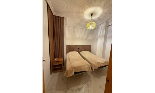 Revente - Apartment -
Torrevieja - Acequion
