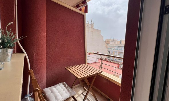 Revente - Apartment -
Torrevieja - Centro