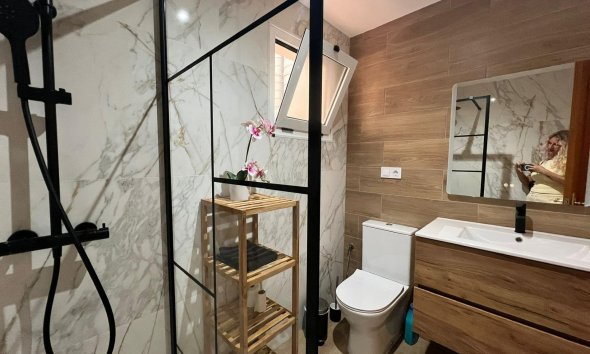 Revente - Apartment -
Torrevieja - Centro