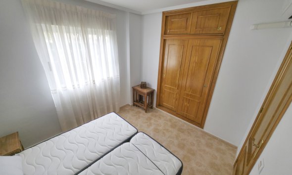 Revente - Apartment -
Villamartin - Costa Blanca