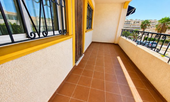 Revente - Apartment -
Villamartin - Costa Blanca