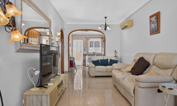 Revente - Villa -
Orihuela Costa - Costa Blanca