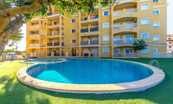 Revente - Attique -
Torrevieja - Torreblanca