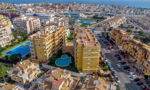 Revente - Attique -
Torrevieja - Torreblanca