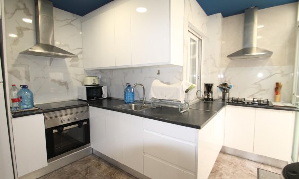 Revente - Apartment -
Torrevieja - Playa De Los Naufragos