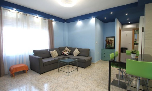 Revente - Apartment -
Torrevieja - Playa De Los Naufragos