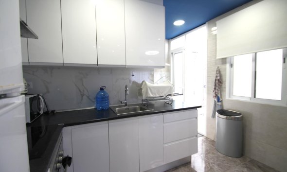 Revente - Apartment -
Torrevieja - Playa De Los Naufragos