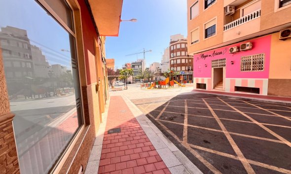 Revente - Apartment -
Guardamar del Segura - Centro