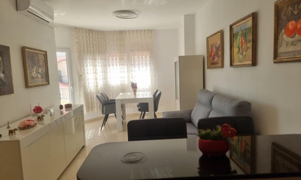 Revente - Apartment -
Torrevieja - Playa de los Locos