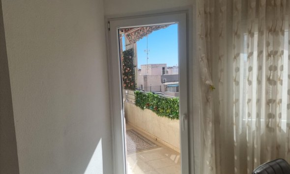 Revente - Apartment -
Torrevieja - Playa de los Locos