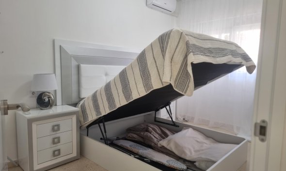 Revente - Apartment -
Torrevieja - Playa de los Locos