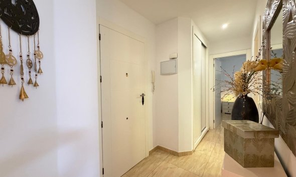 Revente - Apartment -
Torrevieja - Paseo Maritimo