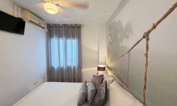 Revente - Apartment -
Torrevieja - Paseo Maritimo