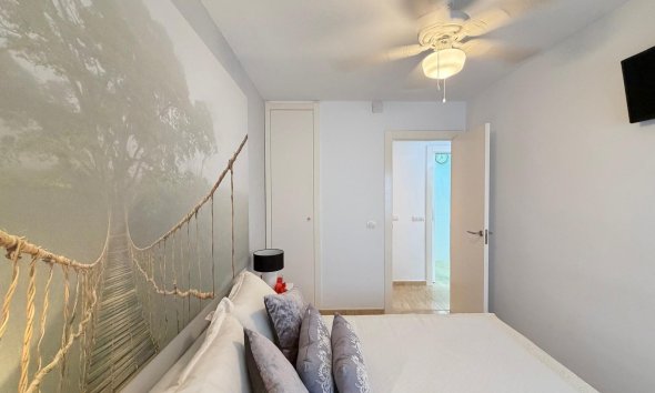Revente - Apartment -
Torrevieja - Paseo Maritimo