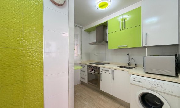 Revente - Apartment -
Torrevieja - Paseo Maritimo