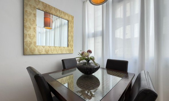 Revente - Apartment -
Torrevieja - Paseo Maritimo